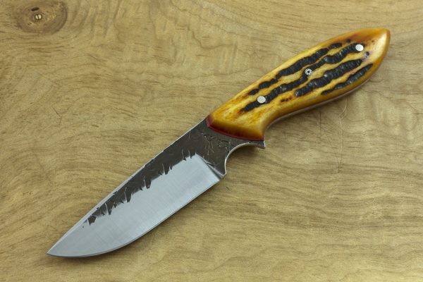 189mm Murray's 'Perfect' Neck Knife, Hammer Finish, Amber Jig Bone - 109grams